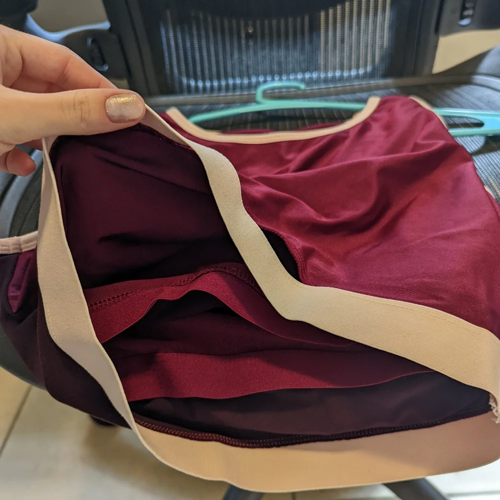 Fabletics midi sports bra top - Picture 4 of 4